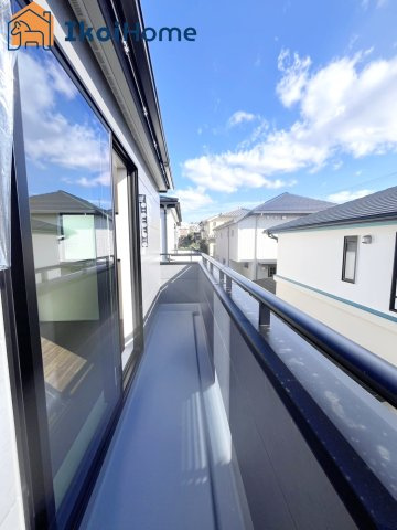 神戸市西区学園東町2期　1号棟　新築戸建のバルコニー|【ホームページに現地動画掲載中】●年中無休：当日予約可●バルコニー広く沢山洗濯物が干せます！