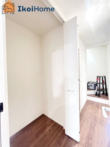 神戸市西区学園東町2期　1号棟　新築戸建の収納|【ホームページに現地動画掲載中】●年中無休：当日予約可●1階廊下にも収納スペースがございます！