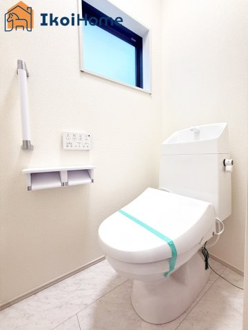 神戸市西区学園東町2期　2号棟　新築戸建のトイレ|【ホームページに現地動画掲載中】●年中無休：当日予約可●1階・2階ウォッシュレット付のお手洗い。