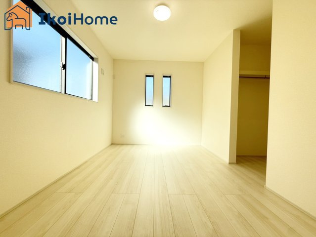 神戸市西区学園東町2期　2号棟　新築戸建の子供部屋|【ホームページに現地動画掲載中】●年中無休：当日予約可●「遮熱Ｌｏｗ−ｅ複層硝子入り窓」完備