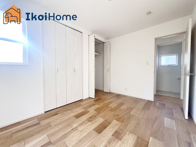 神戸市西区押部谷町西盛　新築　2号地の寝室|【ホームページに現地動画掲載中】●年中無休：当日予約可●弊社独自の「自己資金0円プラン」もございます