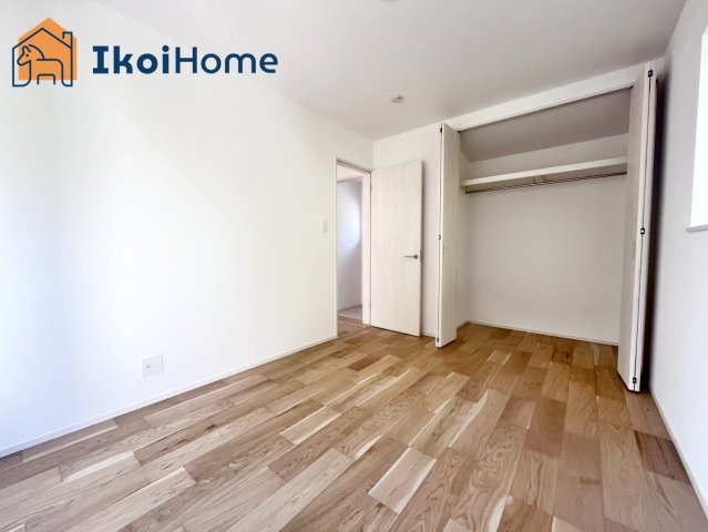 神戸市西区押部谷町西盛　新築　2号地の子供部屋|【ホームページに現地動画掲載中】●年中無休：当日予約可●通常の２倍の断熱効果！全室ペアガラス完備！