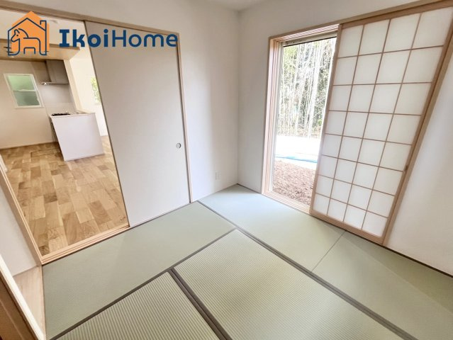 神戸市西区押部谷町西盛　新築　2号地の内装|【ホームページに現地動画掲載中】●年中無休：当日予約可●お子様の遊び場やお昼寝スペースにも便利な和室