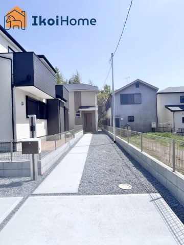 神戸市西区押部谷町西盛　新築　2号地の駐車場|【ホームページに現地動画掲載中】●年中無休：当日予約可●お車は5台駐車可です！来客が重なっても安心！
