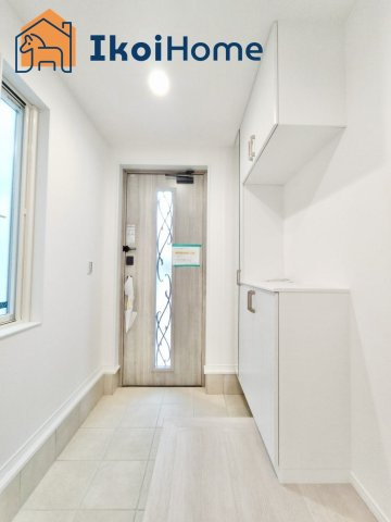 明神戸市西区富士見ヶ丘　1号地　新築の玄関|●年中無休：当日予約可●省エネ「断熱玄関ドア」。ピッキング対策ディンプルキーダブルロック。