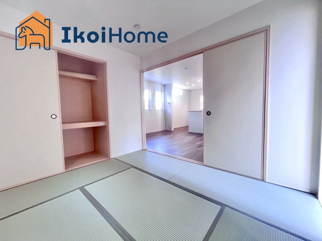 神戸市西区長畑町　新築戸建の子供部屋|【ホームページに現地動画掲載中】●年中無休：当日予約可●和室はリビングと繋がっております