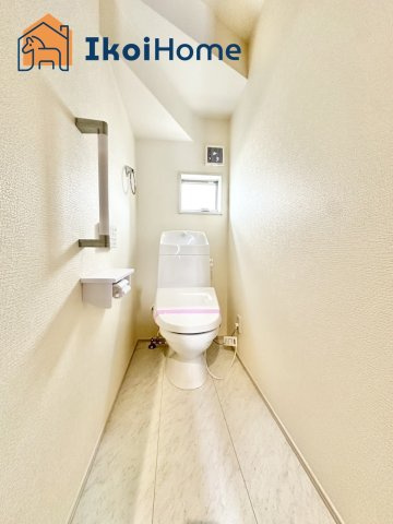 神戸市西区玉津町新方　新築戸建　8号棟のトイレ|【ホームページに現地動画掲載中】●年中無休：当日予約可●1階・2階ウォッシュレット付のお手洗いです