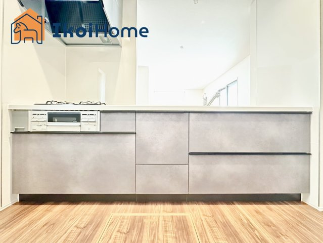 神戸市西区玉津町新方　新築戸建　8号棟のキッチン|【ホームページに現地動画掲載中】●年中無休：当日予約可●カップボードのご依頼可能！