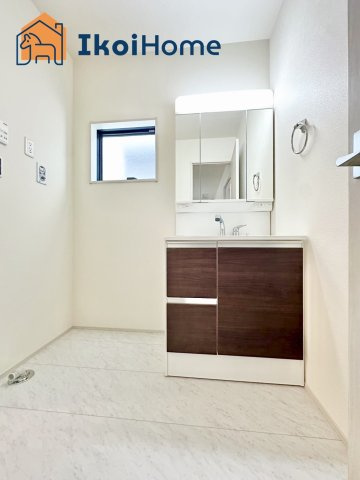 神戸市西区玉津町新方　新築戸建　7号棟の洗面所|【ホームページに現地動画掲載中】●年中無休：当日予約可●洗濯パン未設置。約5000〜15000円で可