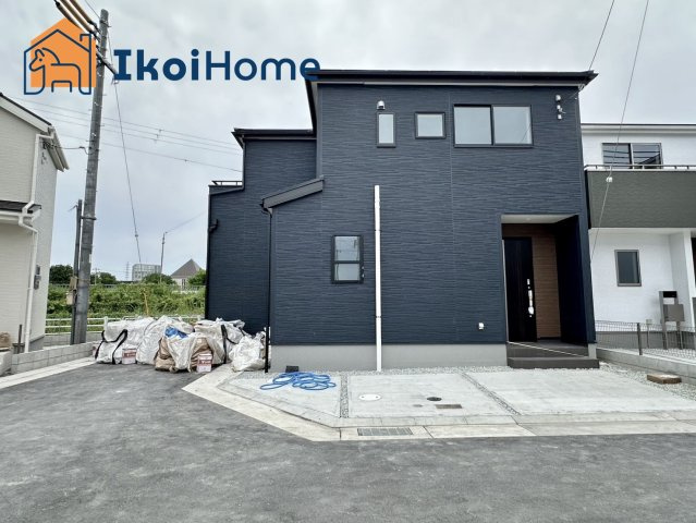 神戸市西区玉津町新方　新築戸建　7号棟の駐車場|【ホームページに現地動画掲載中】●年中無休：当日予約可●毎月５組限定！人気オプション３点１万円で取付