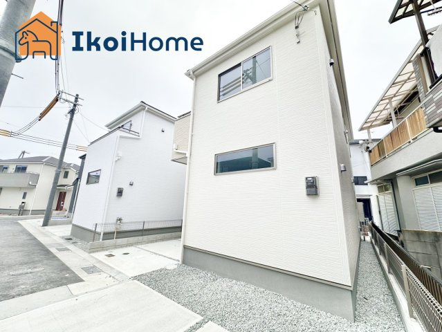 神戸市西区玉津町新方　新築戸建　9号棟のエントランス|【ホームページに現地動画掲載中】●年中無休：当日予約可●最短10分で指定場所へお迎えに向かいます！