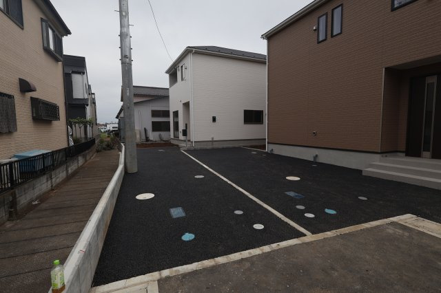 《仲介手数料無料》上尾市大字大谷本郷446(5号棟)新築一戸建てクレイドルガーデンの外観|2023年7月29日18時頃撮影しました