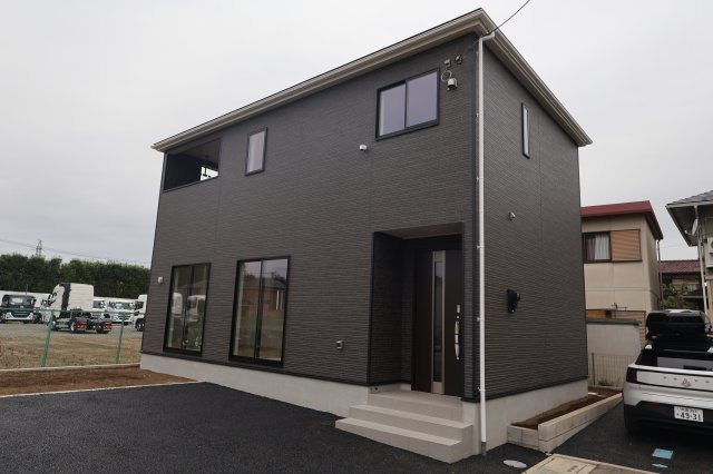 《仲介手数料無料》上尾市大字大谷本郷363-1(3号棟)新築一戸建てクレイドルガーデンの外観|撮影日 2025年10月21日 15:20 曇り