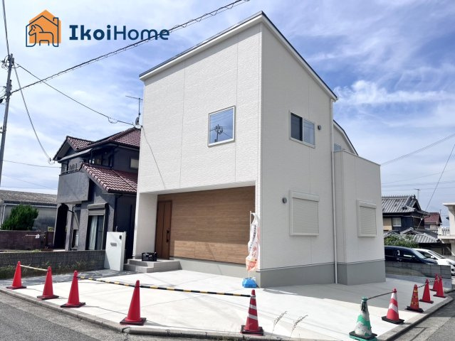 神戸市西区岩岡町　新築戸建の駐車場|【ホームページに現地動画掲載中】●年中無休：当日予約可●お車は並列で3台駐車可能です。