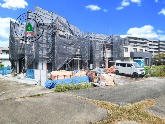 筑紫野市石崎1丁目第1-2棟（2号棟）の前面道路含む現地写真|見学の時間などお気軽にお問い合わせ下さい。