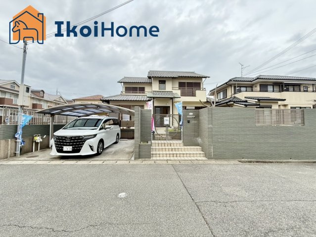 神戸市西区宮下3丁目　中古一戸建のエントランス|【ホームページに現地動画掲載中】●年中無休：当日予約可●前面道路は6M幅で広々しています。