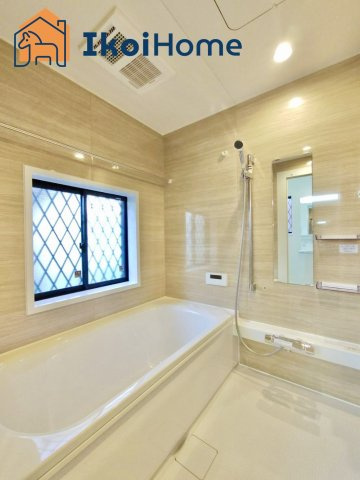 神戸市西区春日台6丁目　中古戸建の浴室|【ホームページに現地動画掲載中】●年中無休：当日予約可●1坪タイプ浴室。浴室暖房乾燥機もついています