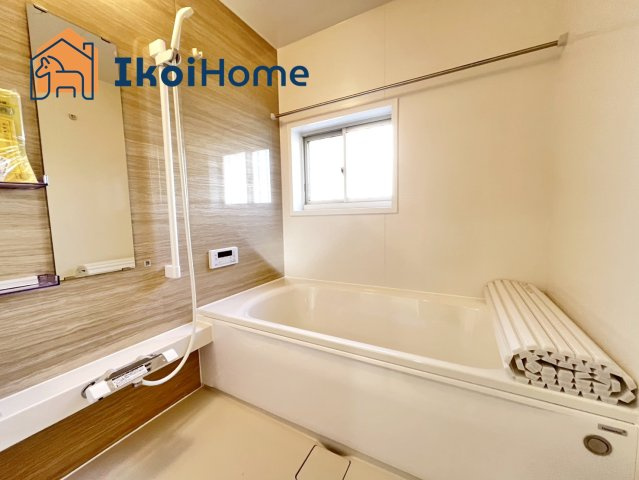 神戸市西区天が岡　中古戸建の浴室|●年中無休：当日予約可●浴槽はゆったりと足をのばしてご入浴可能です♪