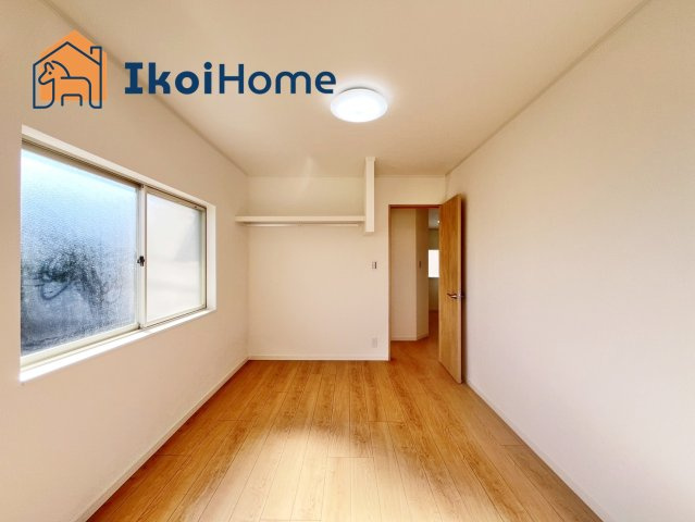 神戸市西区天が岡　中古戸建の子供部屋|●年中無休：当日予約可●2階洋室全室、2面採光で6帖以上ございます！各部屋収納もございます！