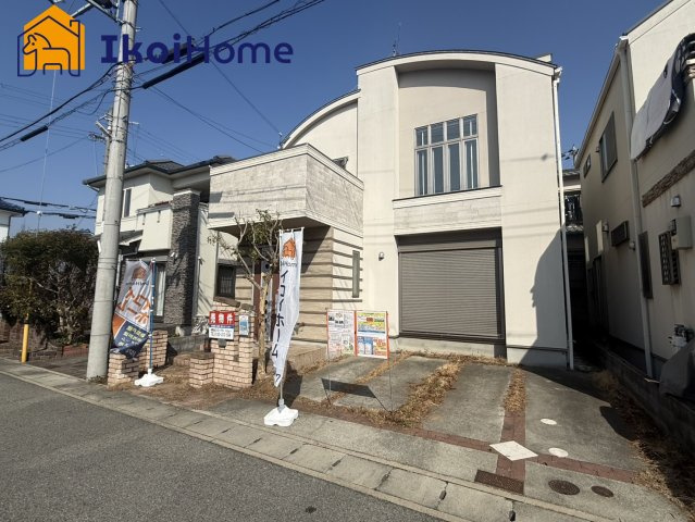 西区玉津町今津　中古戸建の駐車場|●年中無休：当日予約可●リフォーム後のお引き渡しも可能です！価格等詳細はお問い合わせ下さいませ。