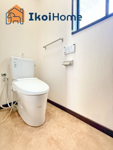 神戸市西区伊川谷町潤和　中古戸建のトイレ|●年中無休：当日予約可●トイレが2か所あるので夜中も楽ちん。朝方のトイレ渋滞もなくなります。		