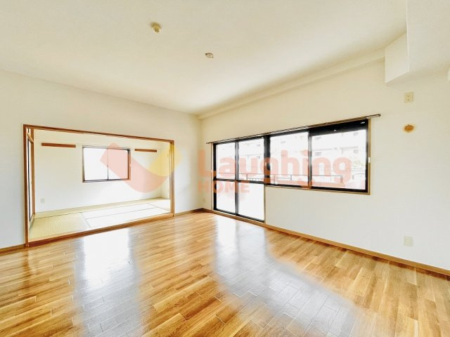 アメニティハイツ杏栄館の居間・リビング|リビングです