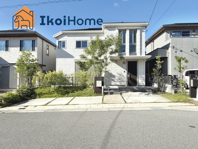 神戸市西区井吹台西町6丁目　中古戸建の外観|お車2台駐車可能！積水ハウス施工のおしゃれな高級住宅！太陽光発電・エネファーム搭載！間取り変更も可！