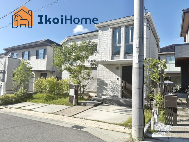 神戸市西区井吹台西町6丁目　中古戸建のエントランス|●年中無休：当日予約可●南西向きで陽当たり良好の明るいお家♪ハウスクリーニング済です！