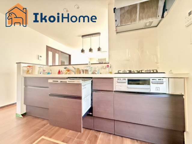 神戸市西区大津和2丁目　中古戸建のキッチン|●年中無休：当日予約可●キッチンになります。食洗機付きで日々の家事も楽になります。