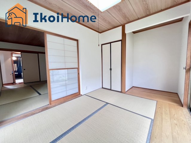 神戸市西区竹の台５丁目　中古戸建の収納|【ホームページに現地動画掲載中】●年中無休：当日予約可●和室7.4帖は収納充実！２面採光で明るいです