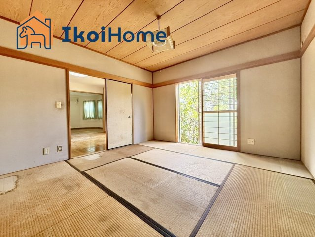 神戸市西区美賀多台3丁目　中古戸建の内装|●年中無休：当日予約可●1階和室になります。リビングに隣室していますので便利にお使い頂けると思います