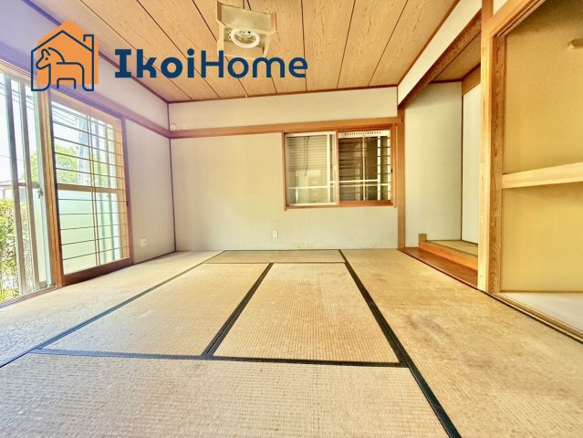 神戸市西区美賀多台3丁目　中古戸建の寝室|●年中無休：当日予約可●収納スペースも広い和室空間は非常に便利で、お子様も安心して遊べます。			