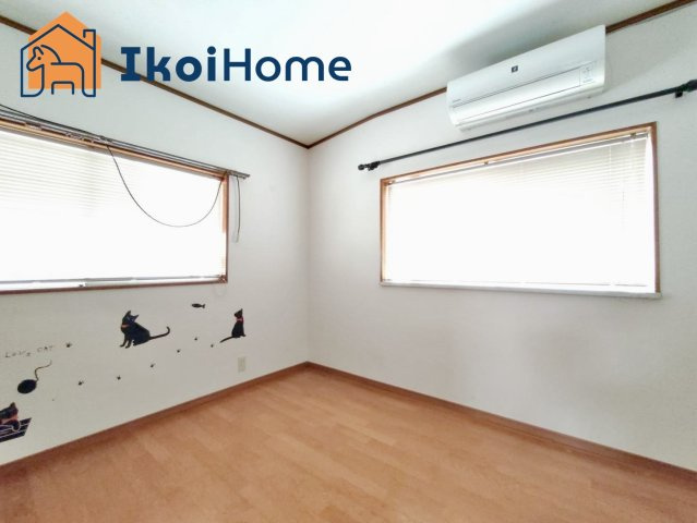 神戸市西区伊川谷町潤和　中古一戸建の内装|●年中無休：当日予約可●　オプションでより一層フローリング強くする10年保証のコーティングもご用意