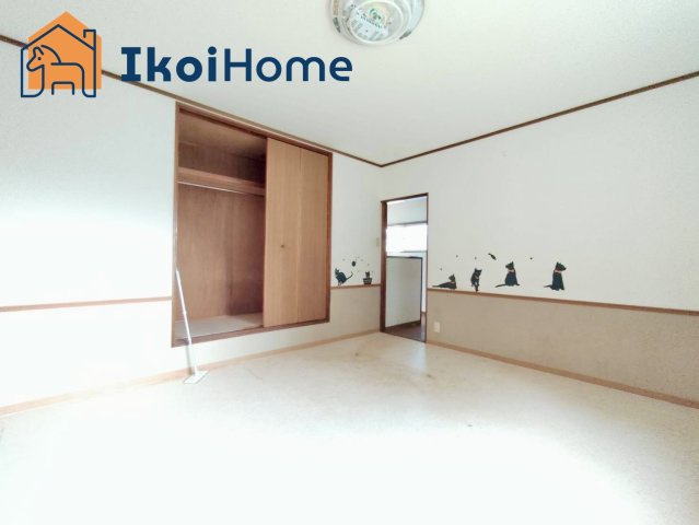 神戸市西区伊川谷町潤和　中古一戸建の寝室|～ご見学に関して～平日や夜間でもご案内可能。決まったお時間で身動きが取れない方も臨機応変に対応します