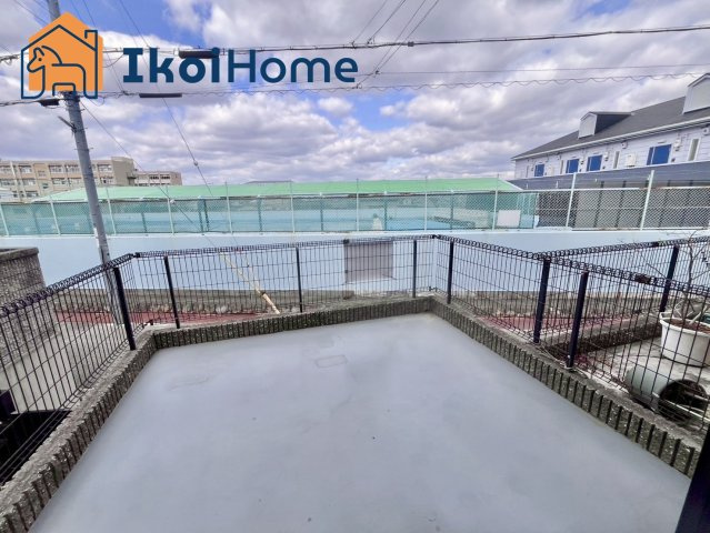 神戸市西区王塚台　中古戸建のバルコニー|【ホームページに現地動画掲載中】●年中無休：当日予約可●広々テラスになります！陽当り良好！