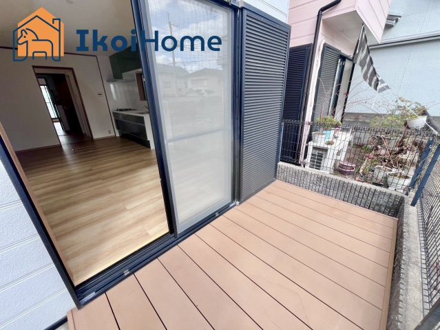 神戸市西区王塚台　中古戸建のエントランス|【ホームページに現地動画掲載中】●年中無休：当日予約可●ウッドデッキあり！便利です！