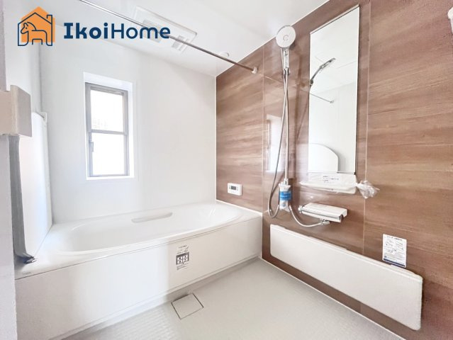 神戸市西区水谷2丁目　中古戸建の浴室|●年中無休：当日予約可●自動湯沸し・追炊き・足し湯などがついたオートバス。給湯パネルからも操作可能。