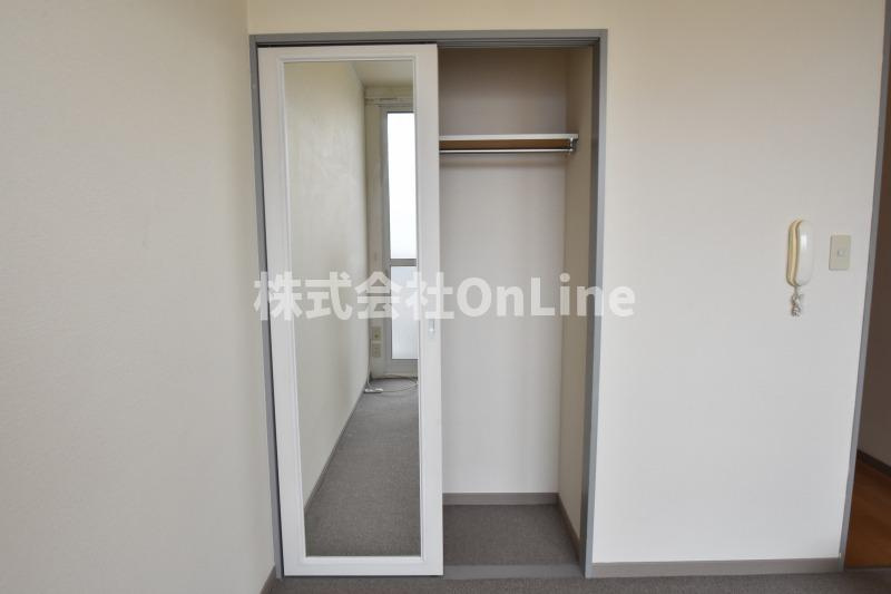 東大阪市横枕西の賃貸マンションの収納