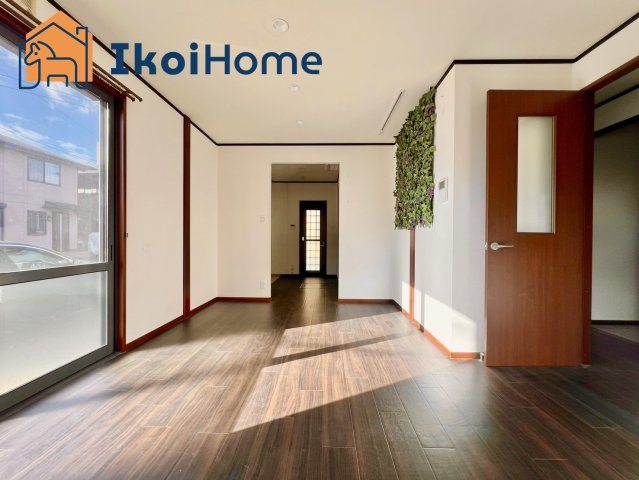 神戸市西区水谷2丁目　中古の内装|●年中無休：当日予約可●LDKは二面採光ですので日が差し込む明るい空間です。通風採光良好です！