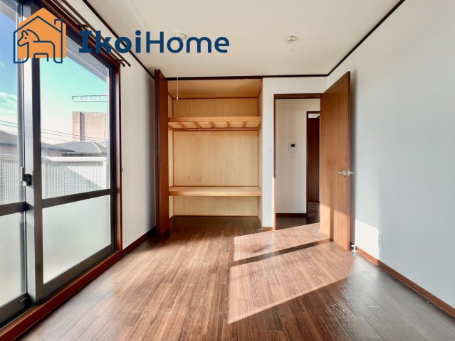 神戸市西区水谷2丁目　中古の収納|●年中無休：当日予約可●収納スペースも広く、荷物が多くなりやすいお子様なども安心です。