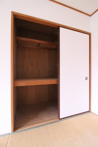 コウアロイヤル垂水PartⅡの収納