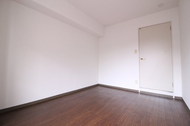 コウアロイヤル垂水PartⅡの寝室