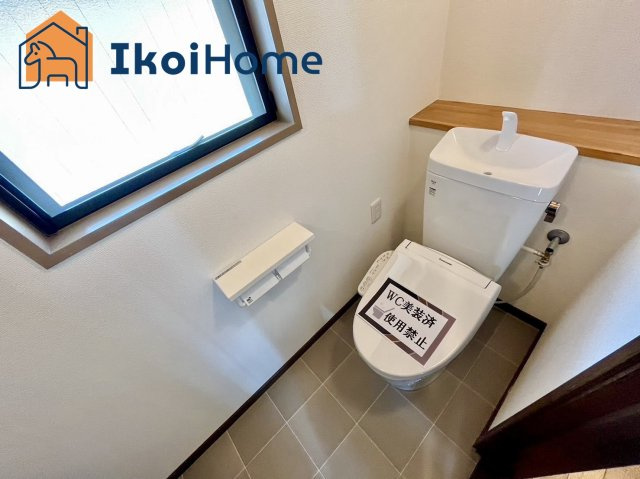 神戸市西区樫野台３丁目　中古戸建　リフォ完のトイレ|【ホームページに現地動画掲載中】●年中無休：当日予約可●1階・2階ウォッシュレット付のお手洗い。