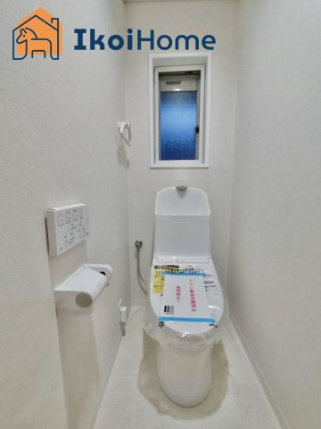 神戸市西区樫野台4丁目　中古のトイレ|【ホームページに現地動画掲載中】●年中無休：当日予約可●各階節水タイプのウォッシュレット付のお手洗い