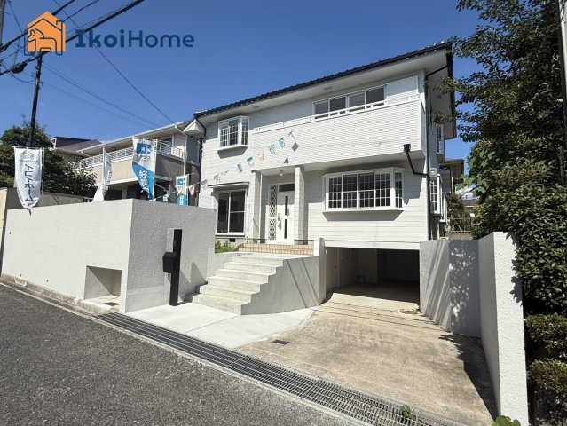 神戸市西区樫野台4丁目　中古のエントランス|【ホームページに現地動画掲載中】●年中無休：当日予約可●毎月５組限定！人気オプション３点１万円で取付