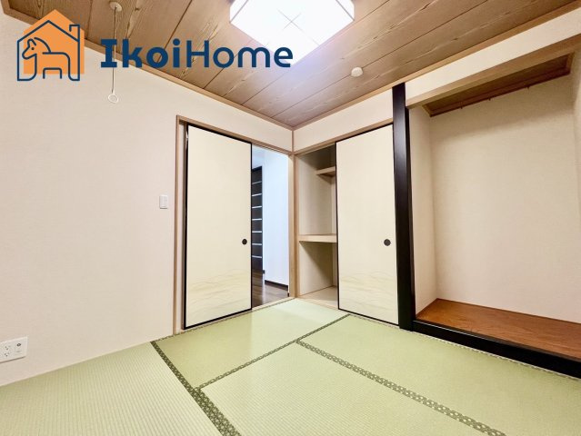 神戸市西区池上２丁目　中古一戸建の子供部屋|●年中無休：当日予約可●　和室4.５帖です。収納も充実し、２面採光で明るいです。大きな押入れも魅力です。