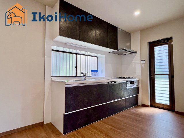 神戸市西区美賀多台５丁目　中古一戸建の浴室|【ホームページに現地動画掲載中】●年中無休：当日予約可●三口コンロには火口にＳＩセンサーを搭載！