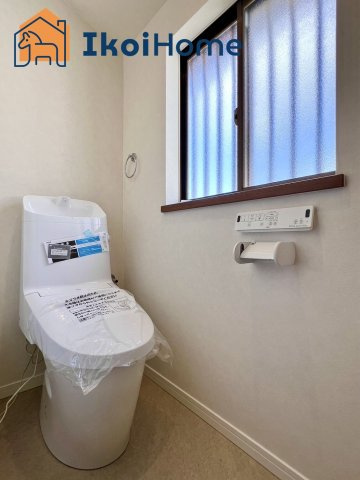 神戸市西区美賀多台５丁目　中古一戸建のトイレ|【ホームページに現地動画掲載中】●年中無休：当日予約可●トイレは新調されております。