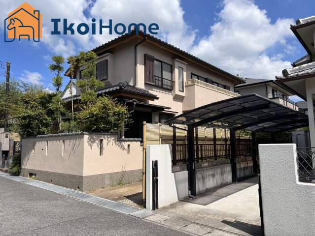 神戸市西区美賀多台５丁目　中古一戸建の駐車場|【ホームページに現地動画掲載中】●年中無休：当日予約可●お車は１台駐車可能で前面道路広々