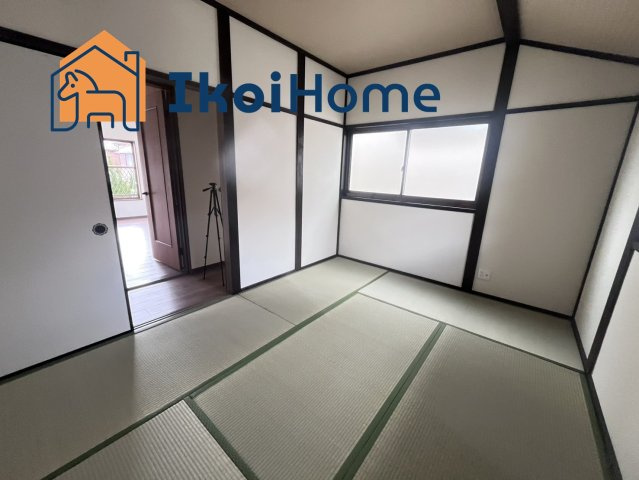 神戸市西区王塚台　中古戸建　リフォ完の寝室|【ホームページに現地動画掲載中】●年中無休：当日予約可●1階と2階に1部屋ずつ和室があります